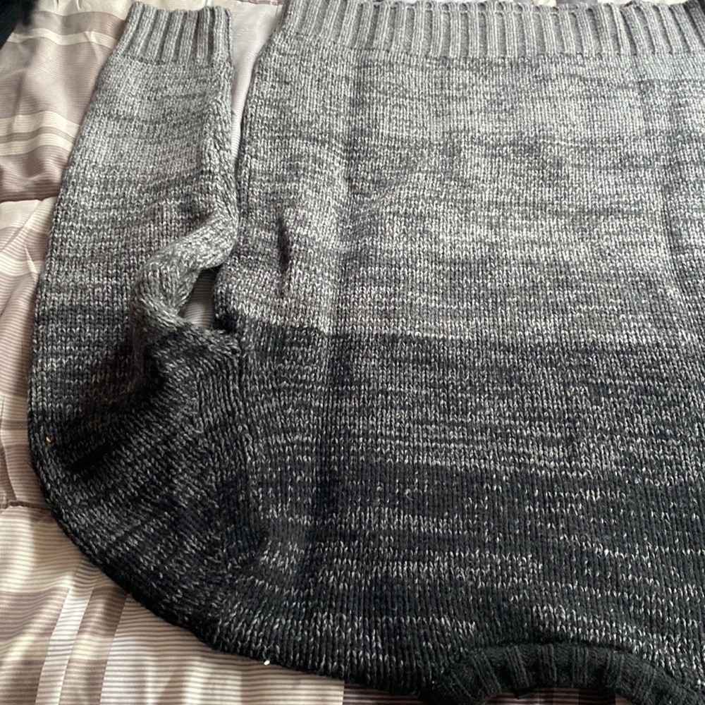 Express sweater - Picture 7 of 9